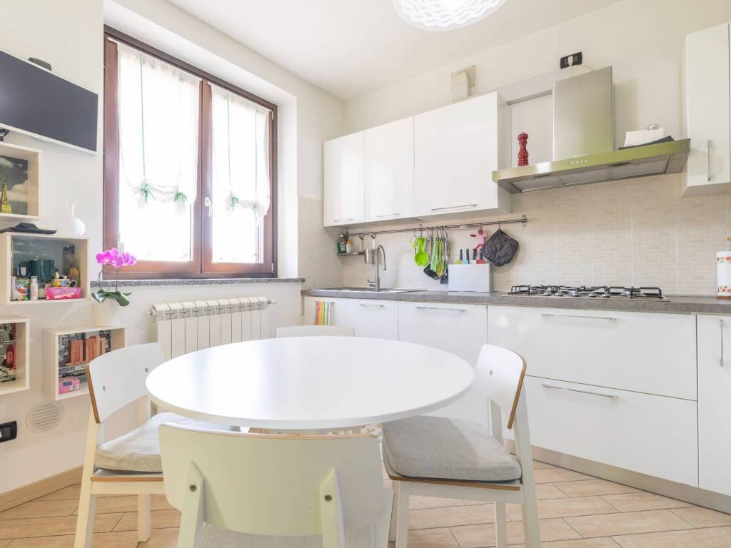 appartamento in vendita a Romentino