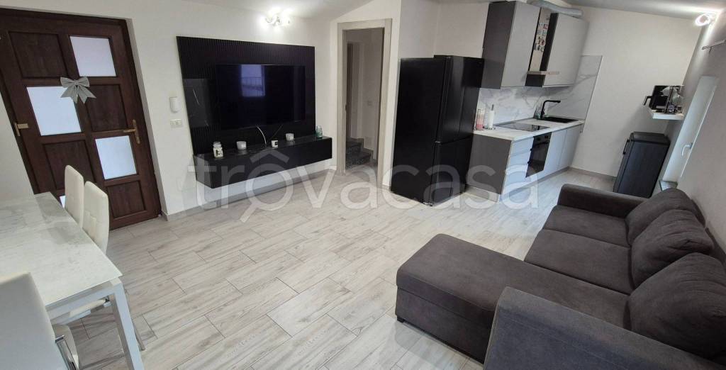 appartamento in vendita a Romentino