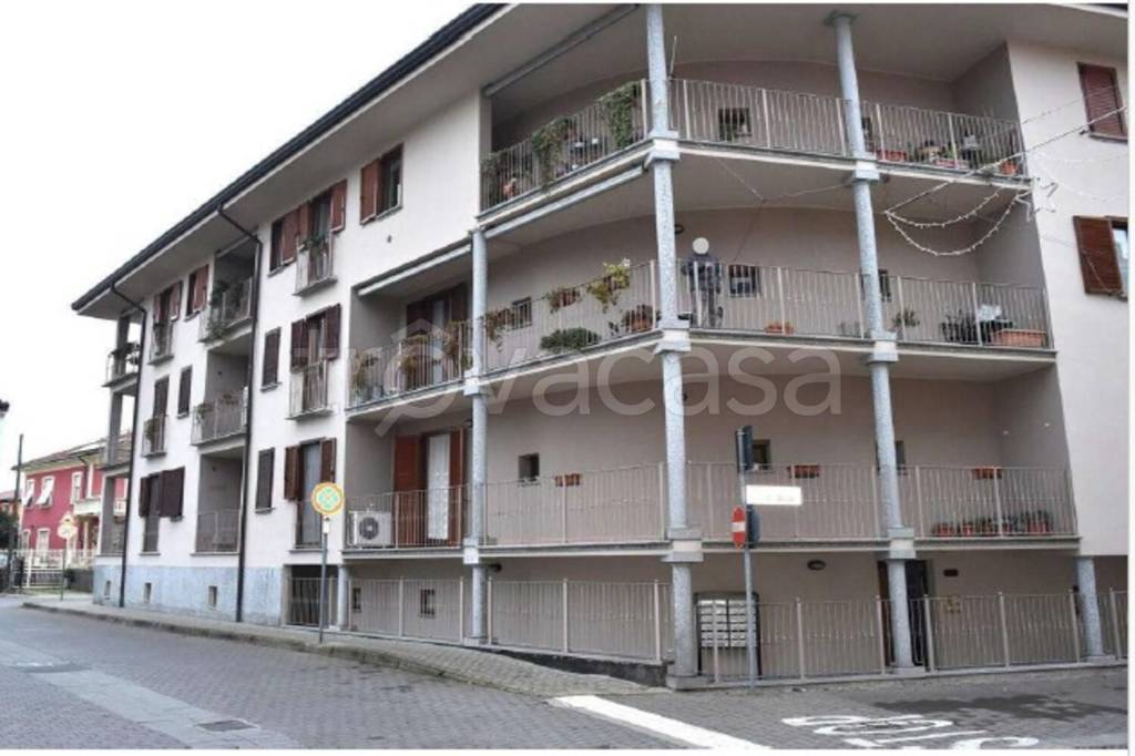 appartamento in vendita a Romentino