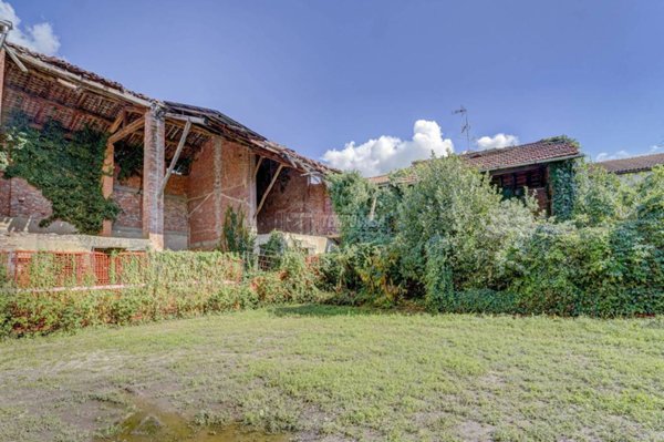 casa indipendente in vendita a Romentino
