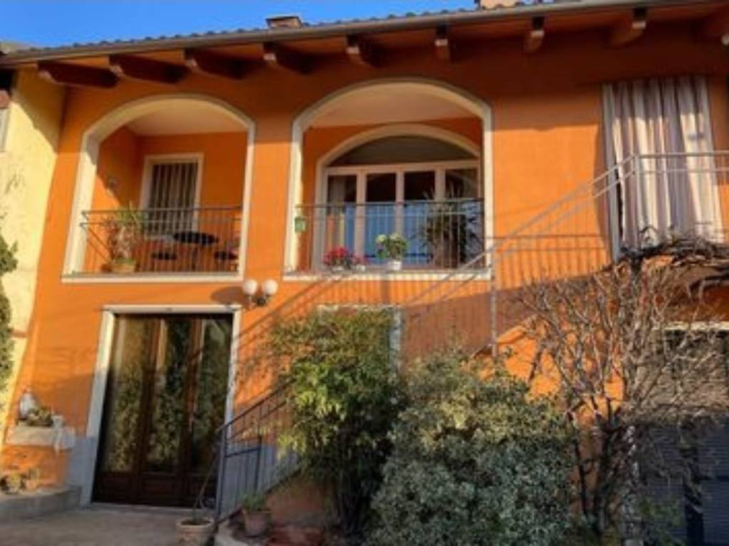 casa indipendente in vendita a Romentino