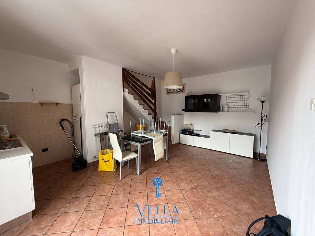 appartamento in vendita a Romentino