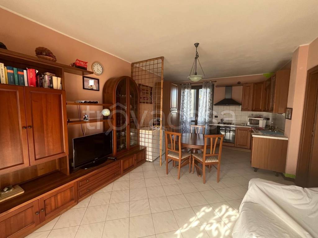 appartamento in vendita a Romentino