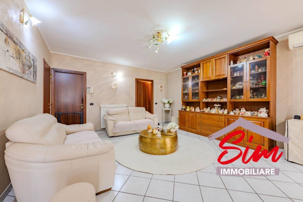 casa indipendente in vendita a Romentino