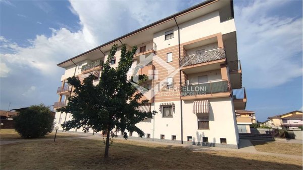 appartamento in vendita a Romentino