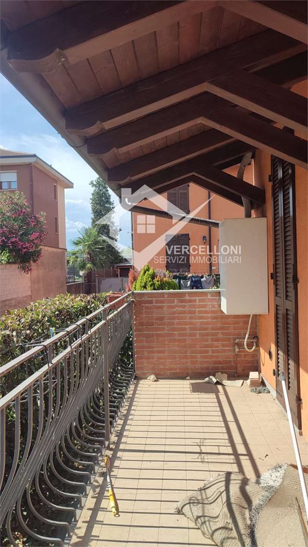 casa indipendente in vendita a Romentino