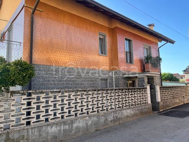casa indipendente in vendita a Romentino
