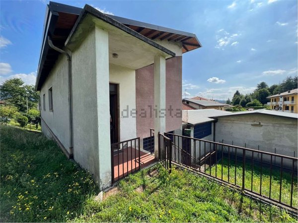 appartamento in vendita a San Maurizio d'Opaglio in zona Sazza