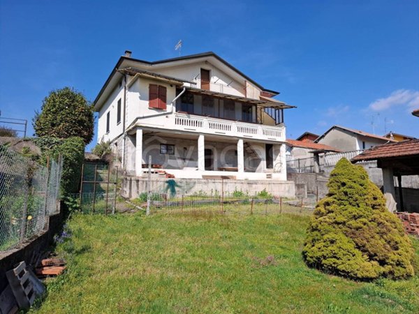 casa indipendente in vendita a San Maurizio d'Opaglio