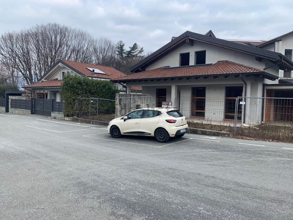 casa indipendente in vendita a San Maurizio d'Opaglio