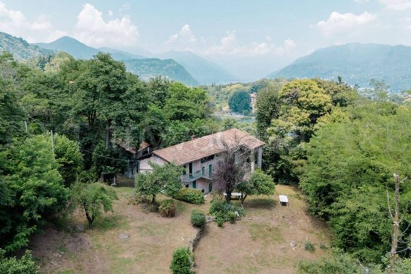 casa indipendente in vendita a San Maurizio d'Opaglio