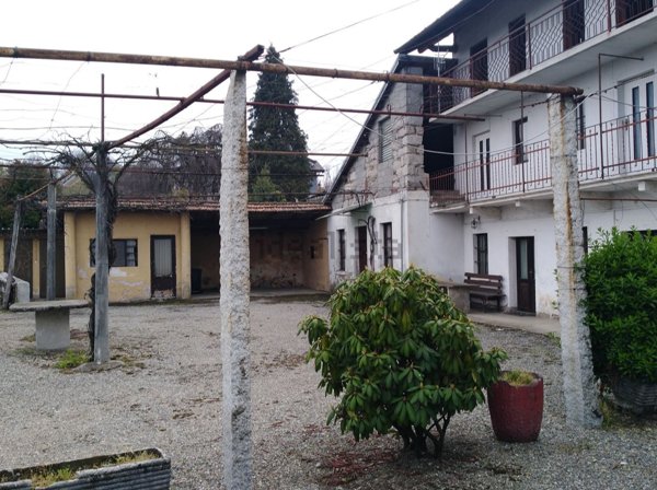 casa indipendente in vendita a San Maurizio d'Opaglio in zona Sazza