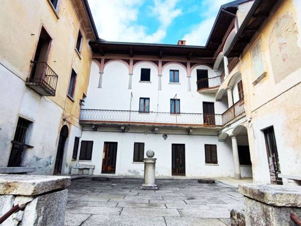 casa indipendente in vendita a San Maurizio d'Opaglio