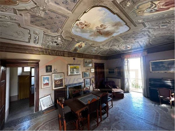 intera palazzina in vendita a San Maurizio d'Opaglio