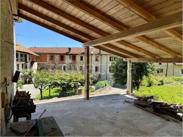 appartamento in vendita a San Maurizio d'Opaglio in zona Briallo