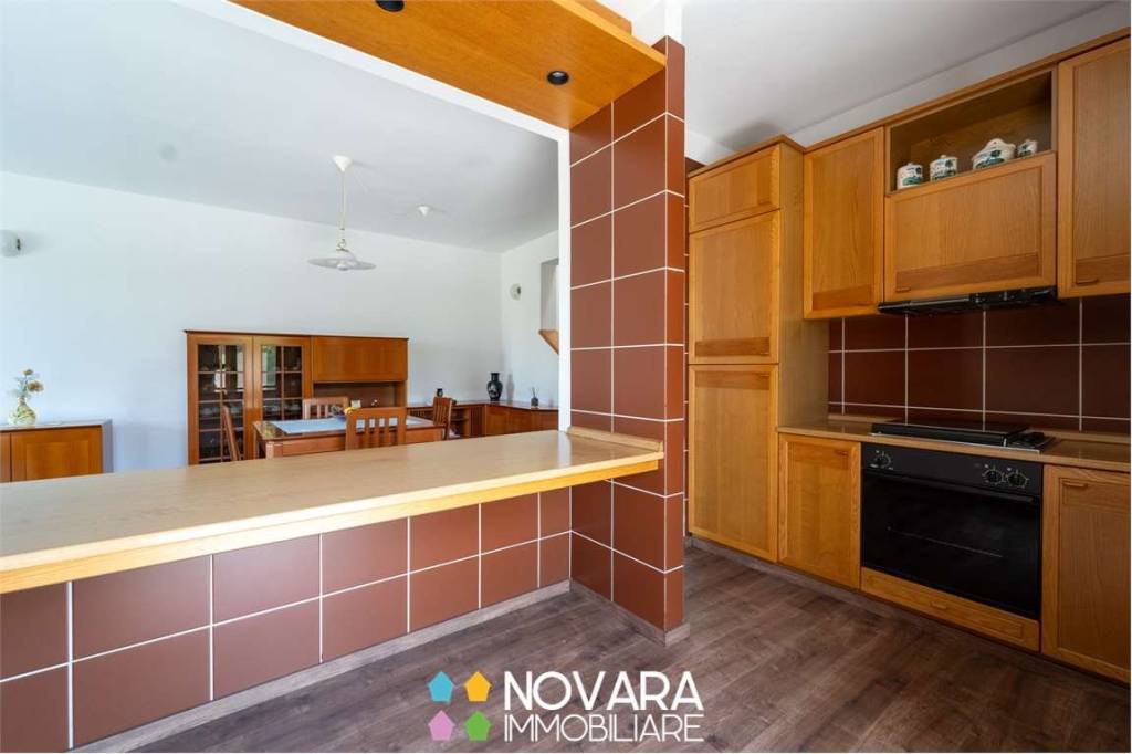 casa indipendente in vendita a San Nazzaro Sesia