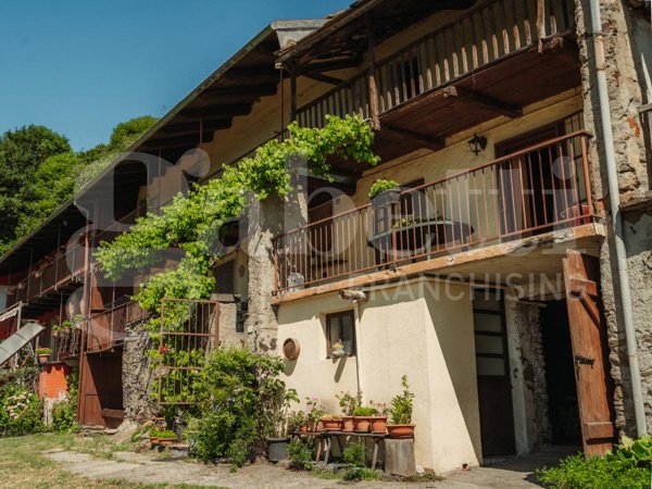 casa indipendente in vendita a San Pietro Mosezzo in zona San Pietro