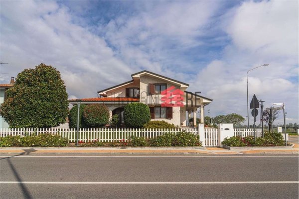 casa indipendente in vendita a San Pietro Mosezzo