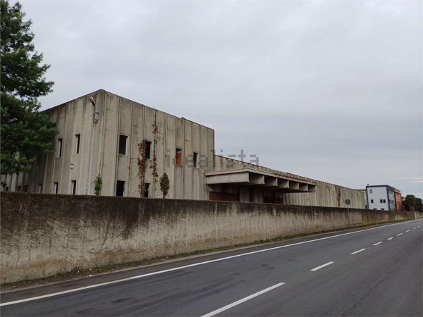 capannone in vendita a San Pietro Mosezzo