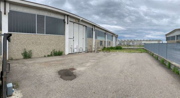 ufficio in vendita a San Pietro Mosezzo in zona Nibbia