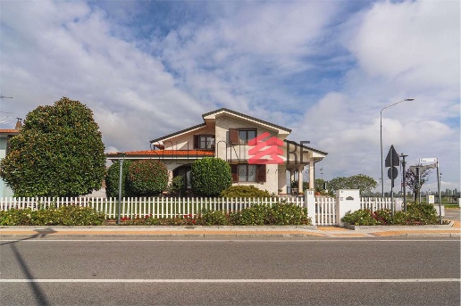 casa indipendente in vendita a San Pietro Mosezzo