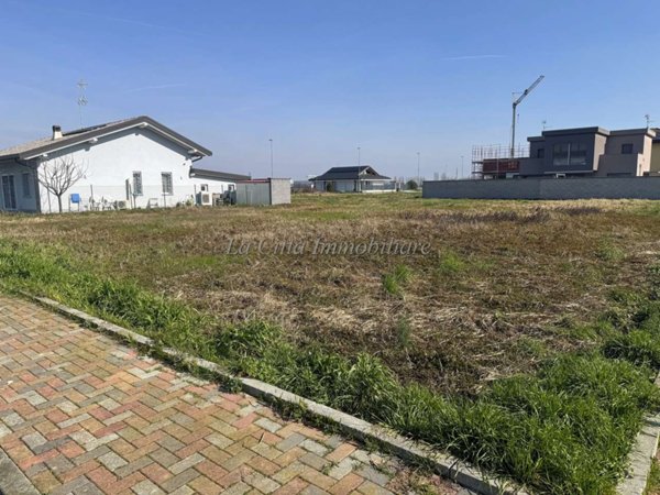 casa indipendente in vendita a San Pietro Mosezzo in zona San Pietro