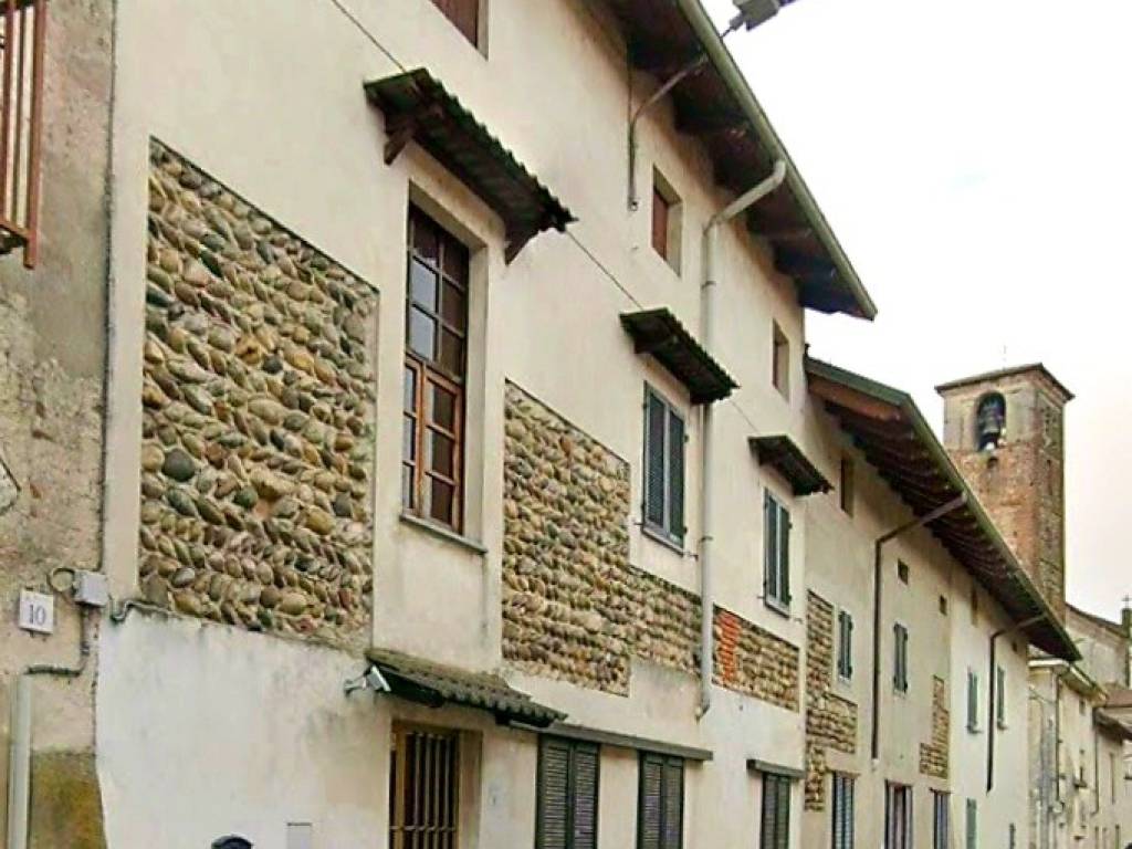 casa indipendente in vendita a Sillavengo