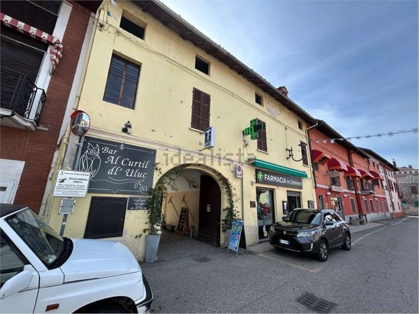 negozio in vendita a Sillavengo