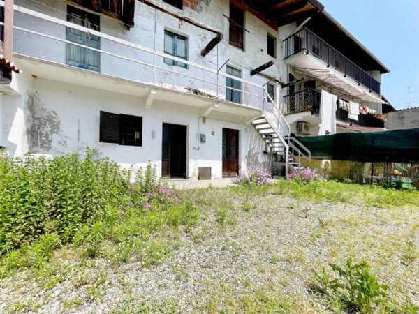 casa indipendente in vendita a Sillavengo