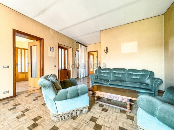 casa semindipendente in vendita a Sizzano