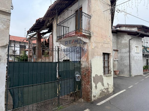 casa indipendente in vendita a Sizzano