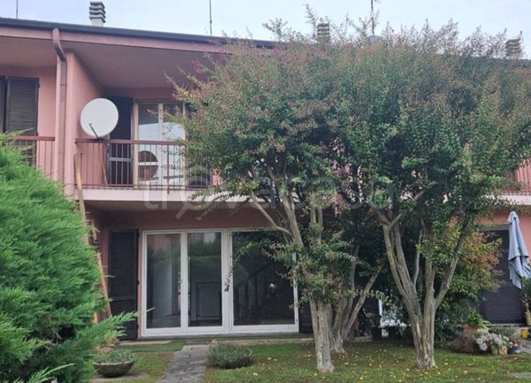 casa indipendente in vendita a Sizzano