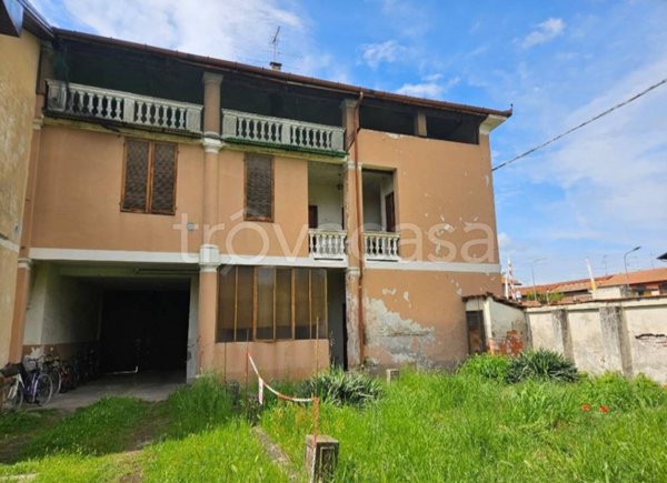 casa indipendente in vendita a Sizzano