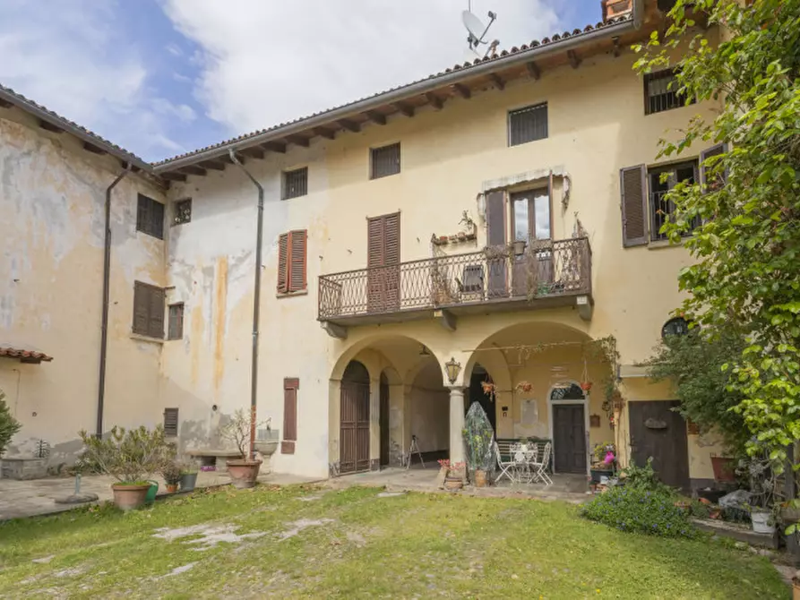 casa indipendente in vendita a Sizzano