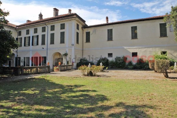 casa indipendente in vendita a Sizzano