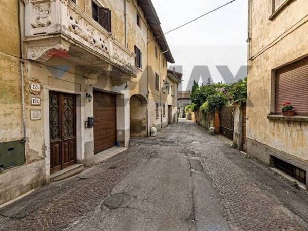 intera palazzina in vendita a Sizzano