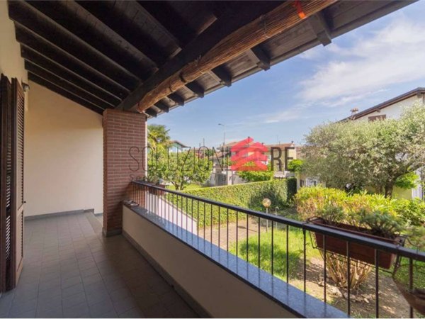 casa indipendente in vendita a Sozzago