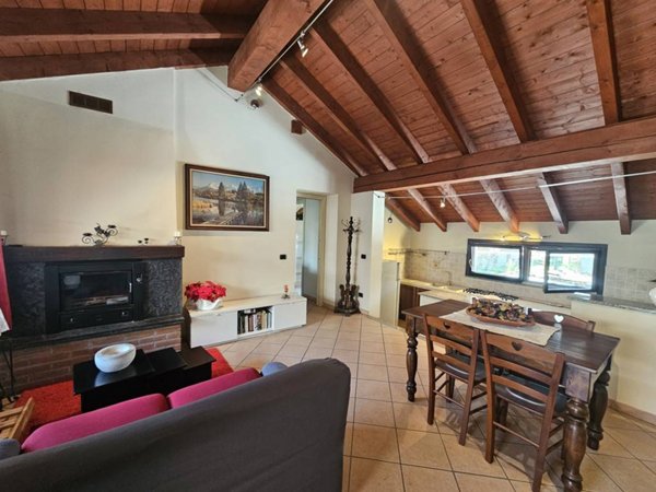 casa indipendente in vendita a Sozzago