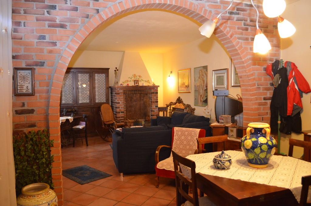 casa indipendente in vendita a Sozzago