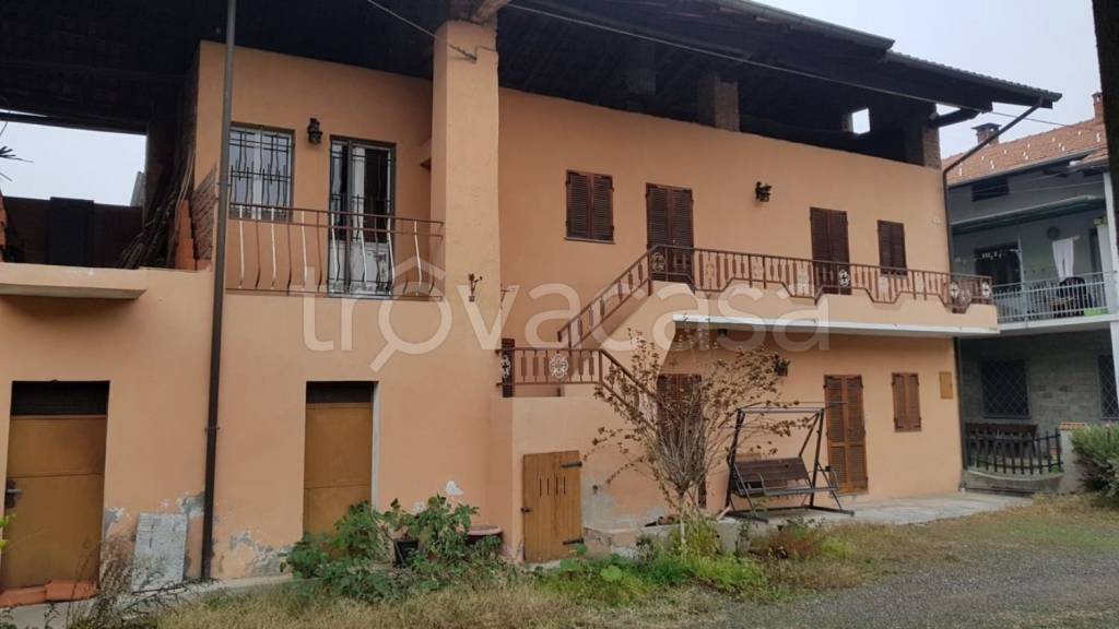 casa indipendente in vendita a Suno