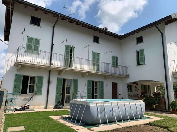 casa indipendente in vendita a Suno