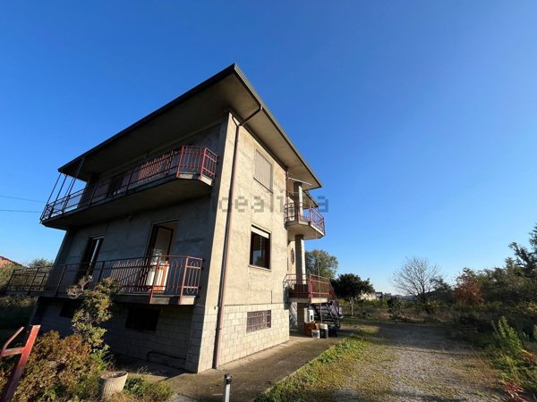 casa indipendente in vendita a Suno
