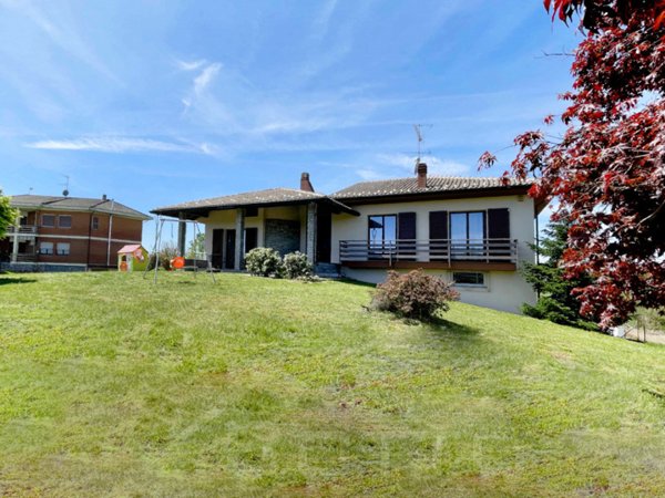 casa indipendente in vendita a Suno