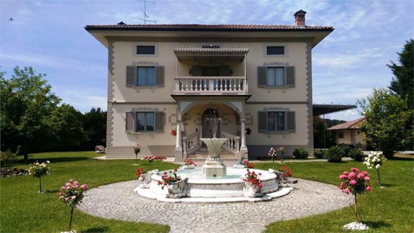 casa indipendente in vendita a Suno