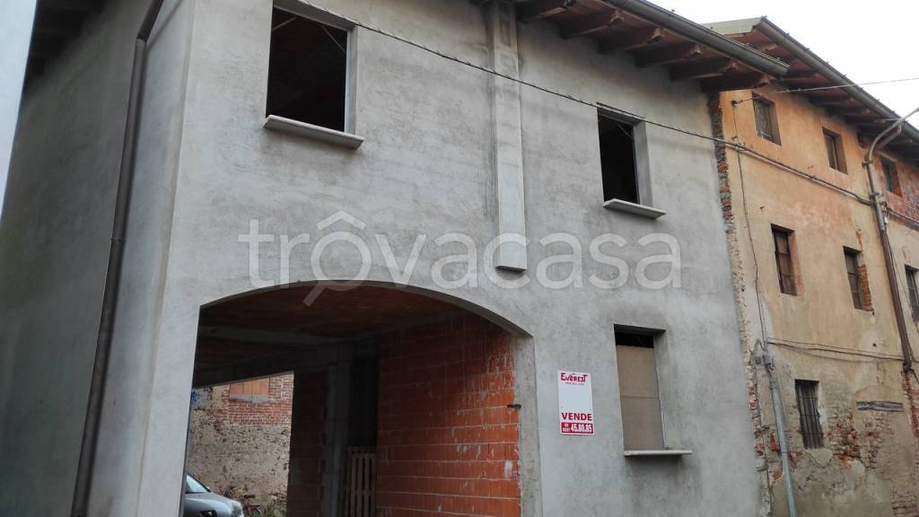 casa indipendente in vendita a Suno