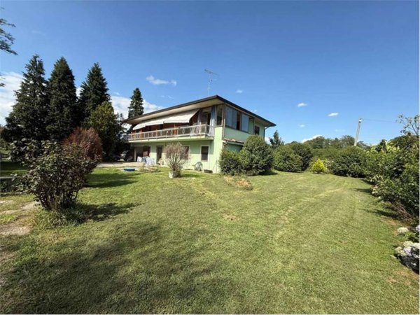 casa indipendente in vendita a Suno