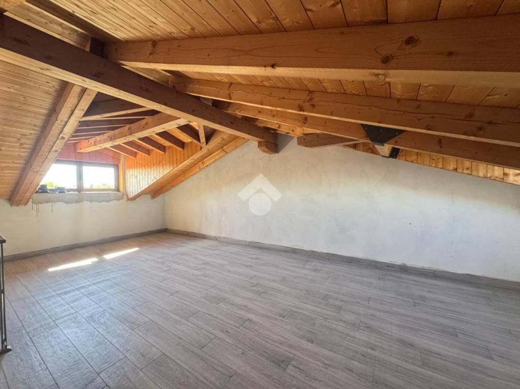 appartamento in vendita a Suno in zona Baraggia