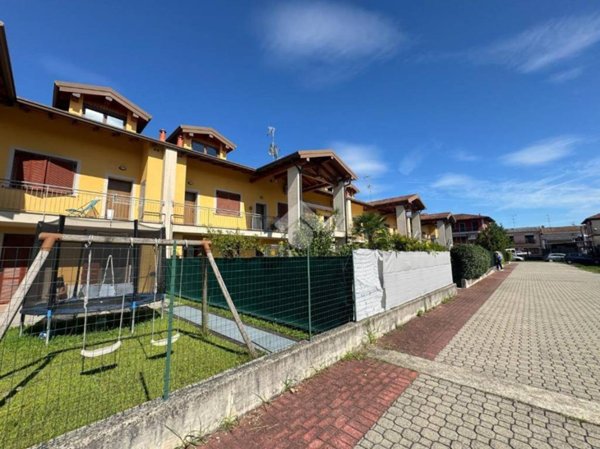 appartamento in vendita a Suno in zona Baraggia