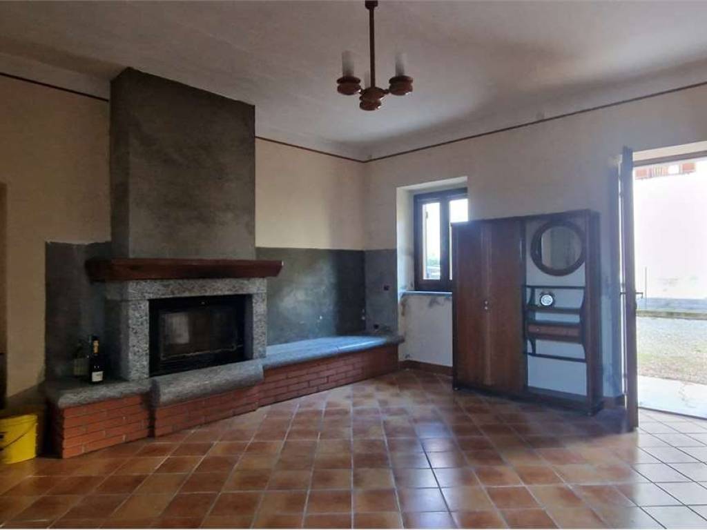 casa indipendente in vendita a Suno