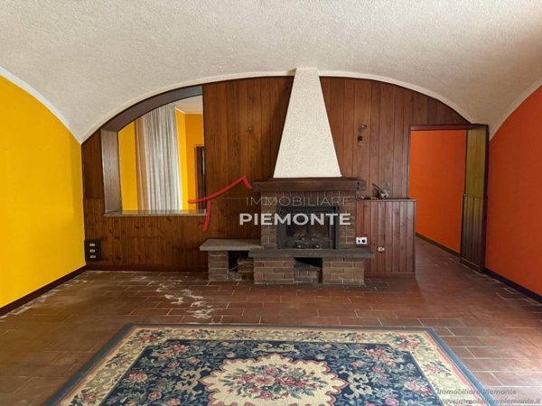 casa indipendente in vendita a Suno